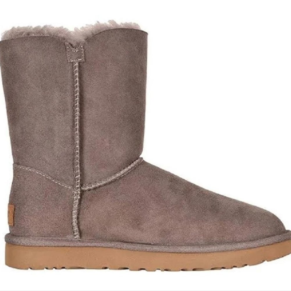 UGG Bailey Button Ii Boots/Booties - Picture 6 of 12